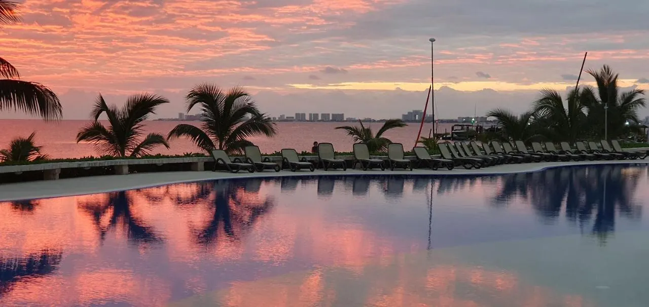 Cancun Amara