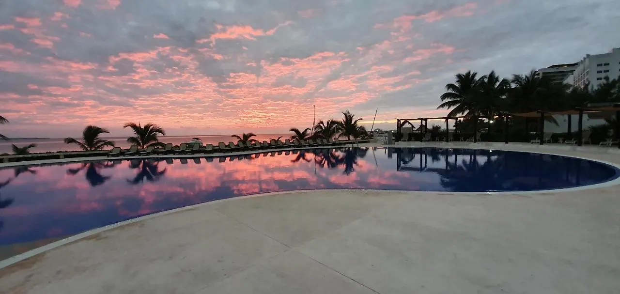 Cancun Amara 0*,  México